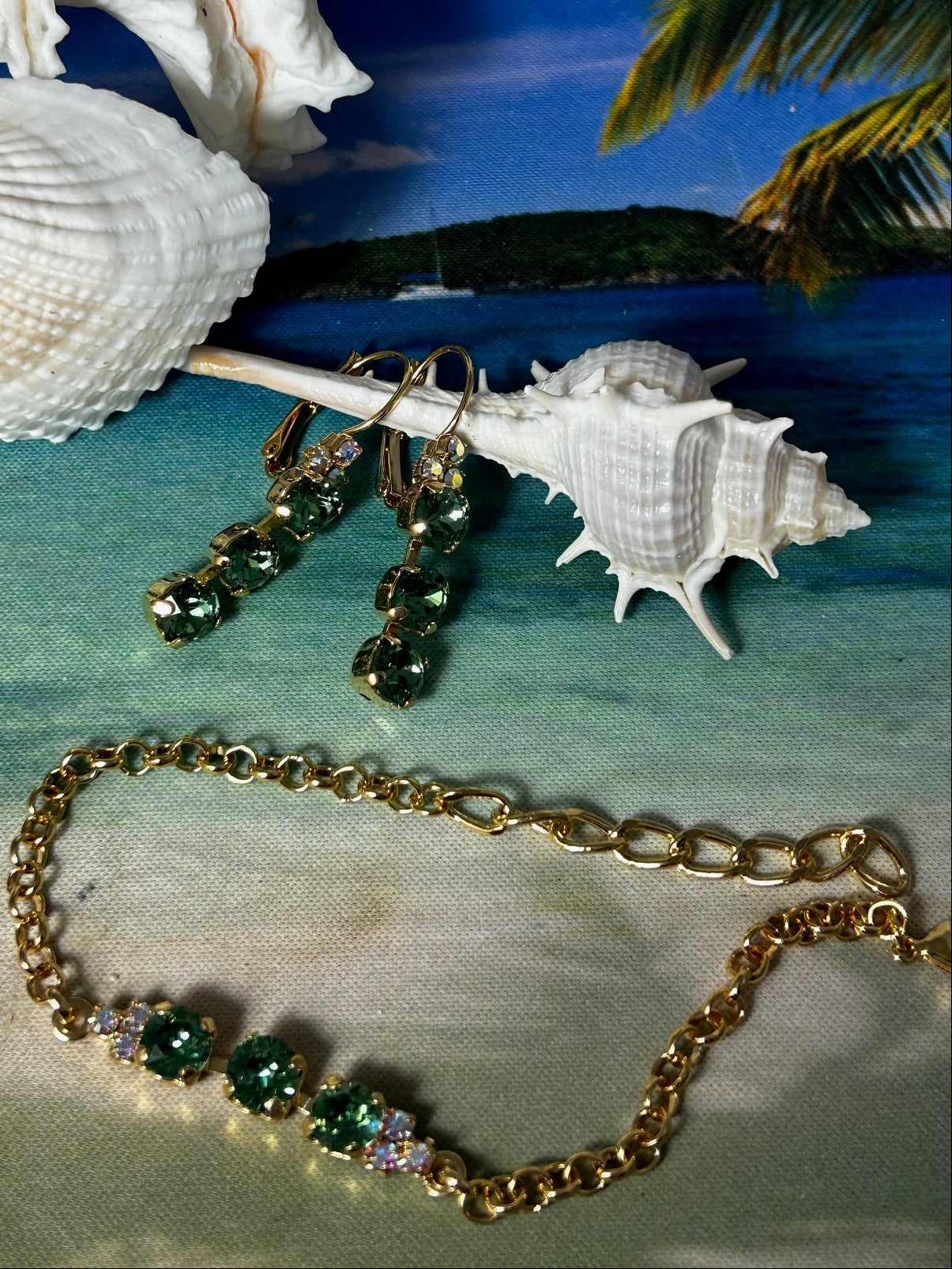 Bracelet/earring set! finished jewelry: Gold and erinite crystal, adjustable clasp, bling crystal AB accent.
