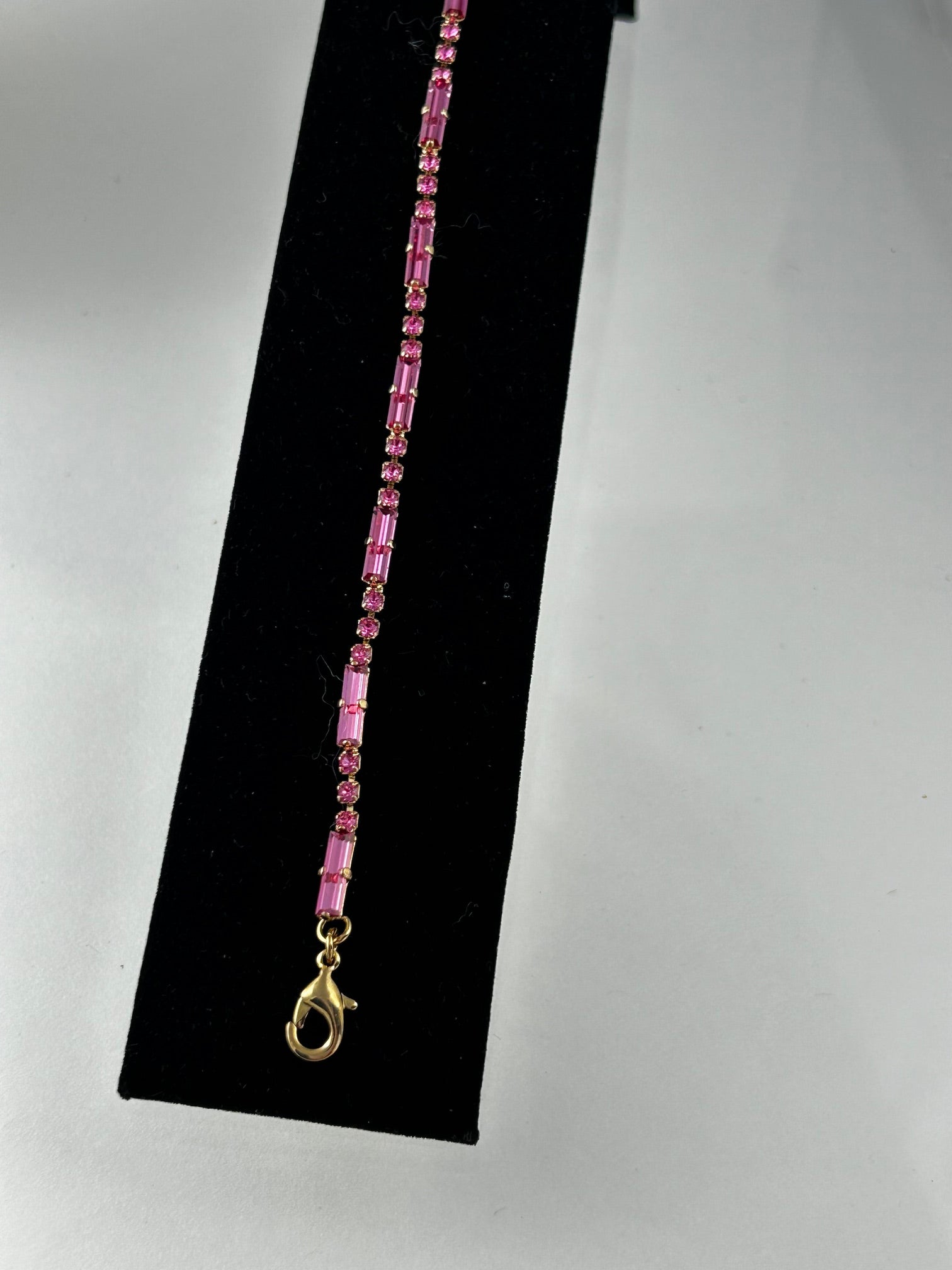 Bracelet, finished jewelry, Fuchsia and gold rhodium extender bracelet