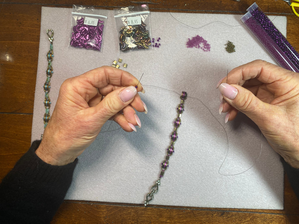 Beaded kit 13: EGYPTIAN CRESCENT bracelet