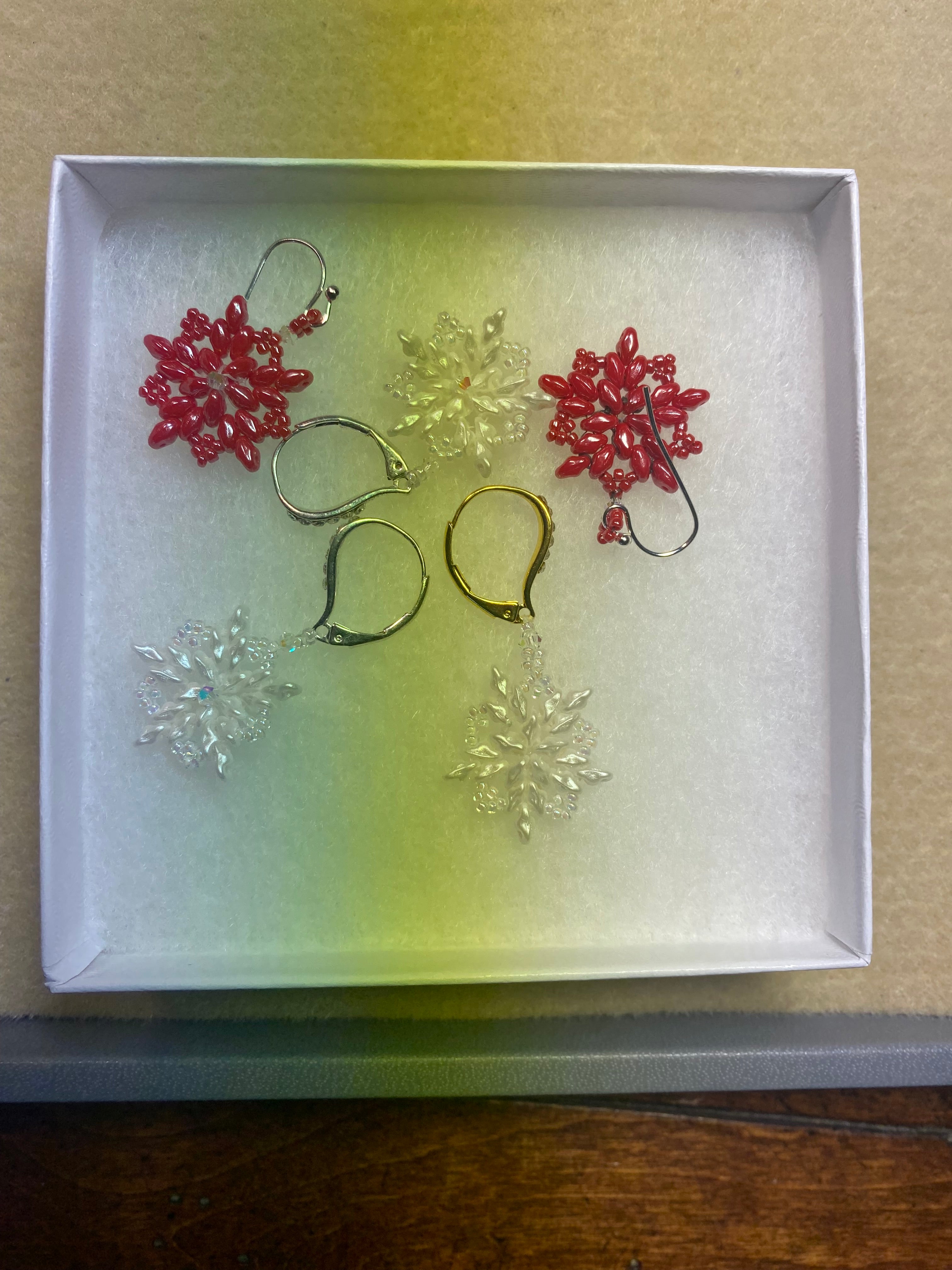 Beaded kit 7: SNOWFLAKE EARRINGS