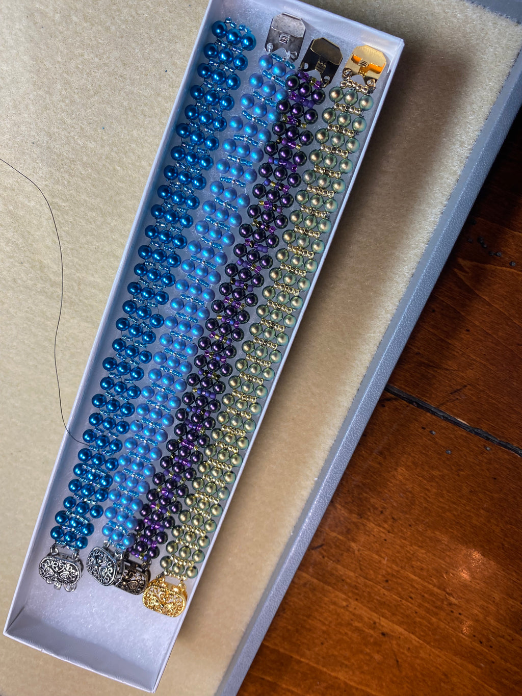 Beaded kit 8: 3-STAND-PEARL-bracelet